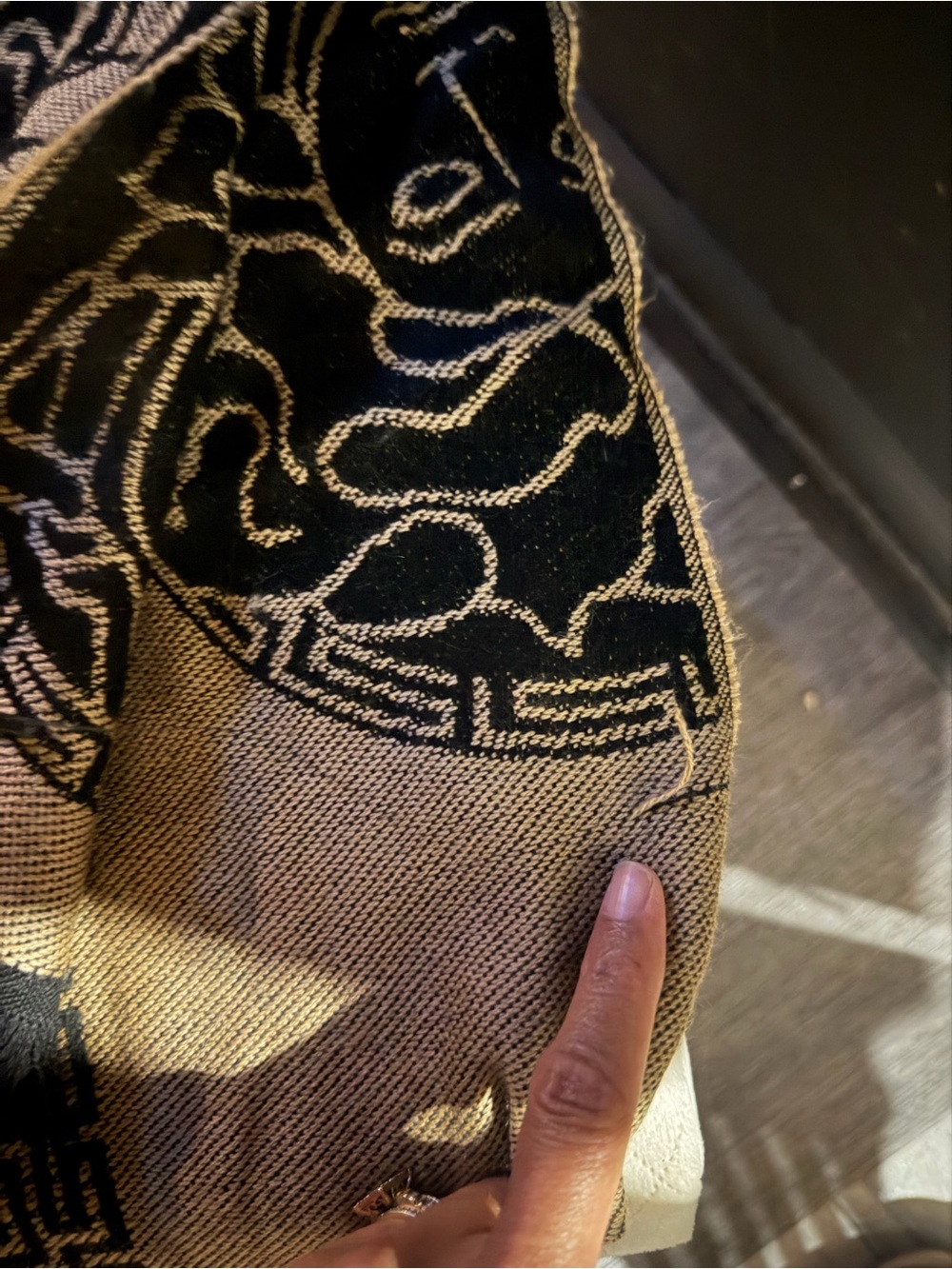 Versace Black and Beige Medusa Jacquard Throw - Picture 4 of 4
